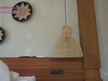 girl
        emilia98xxx cam image #1766539