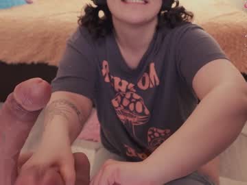 girl
        chery_lady22 cam image #1307005