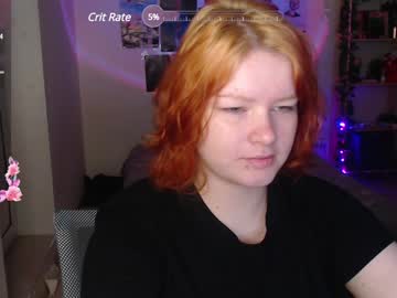 girl
        cherry_night666 cam image #5341110
