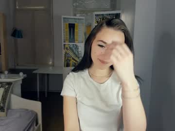 girl
        aquadevide cam image #1639878