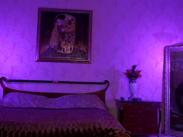 girl
        jessiccaburns cam image #18332