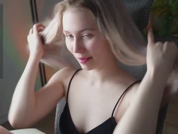 girl
        sonyaericsson cam image #4047675