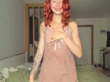 girl
        jennifer_ewans cam image #2731246