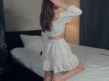 girl
        arlenebrooks cam image #447547