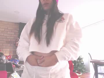 girl
        kendalltyler cam image #3222840