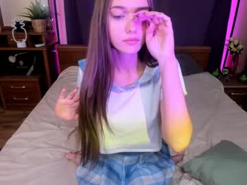 girl
        melisa_sim cam image #1813842