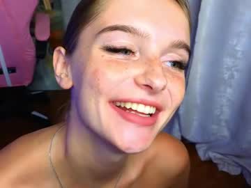 girl
        frauchocolate cam image #5310409
