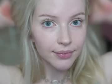 girl
        my_stella cam image #6525600