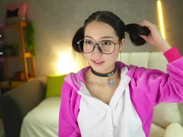 girl
        mary_shiota cam image #5719927