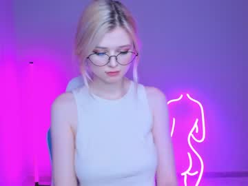 girl
        grace_smit cam image #3793010