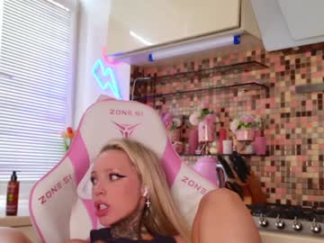 girl
        2badforyou cam image #6810306