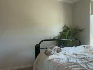 girl
        novamills cam image #6907283