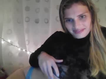 girl
        brandivelvet26 cam image #5025952