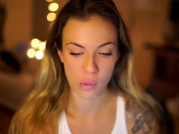 girl
        melodymate cam image #4398625