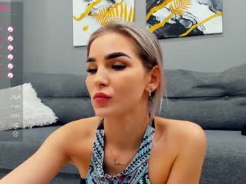 girl
        janecoxa cam image #3019554
