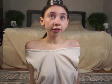 girl
        zarascarlett cam image #5745716