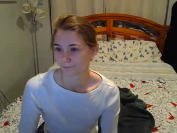 girl
        katynowhere cam image #5826855