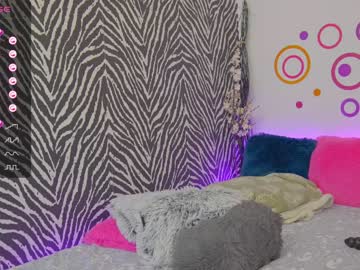 girl
        jennyshow cam image #3901352