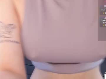 girl
        keilybrul cam image #6244613