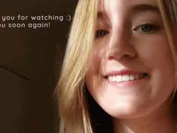 girl
        lailatoks cam image #3977386