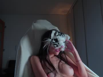 girl
        mystikei cam image #1312450