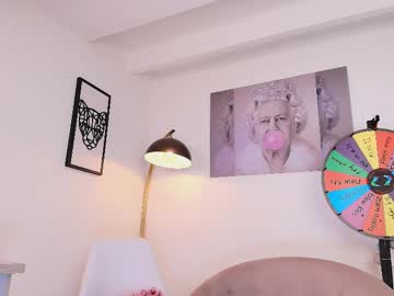 girl
        missniley cam image #6639881