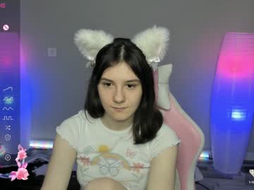 girl
        raiden_maid cam image #4935470