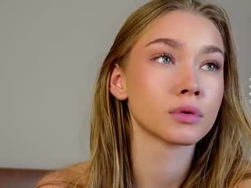 girl
        lipswithsweetonthem cam image #6573758