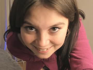 girl
        maliatorre cam image #2337026