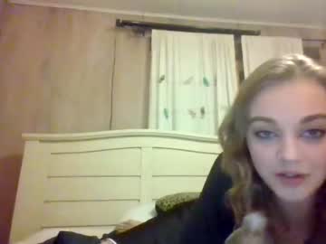 couple
        adrienna420 cam image #2880059