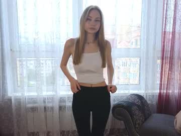 girl
        constancedunnuck cam image #6786852