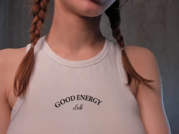 girl
        olivia_madyson cam image #2428196