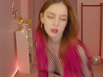 girl
        bellatalbot cam image #1018725