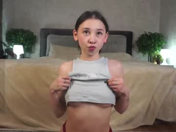 girl
        zarascarlett cam image #5632165