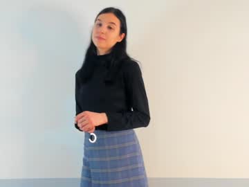 girl
        sixkiks cam image #1178313