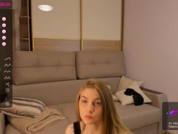 girl
        gracelee__ cam image #987552