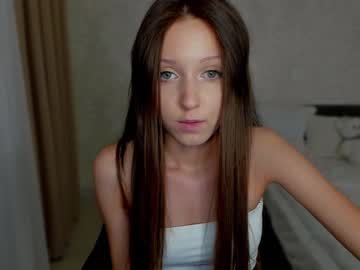 girl
        tadammary cam image #3084236