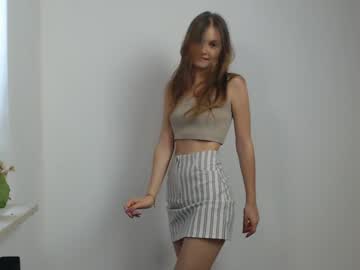 girl
        vivien_slender cam image #4555328