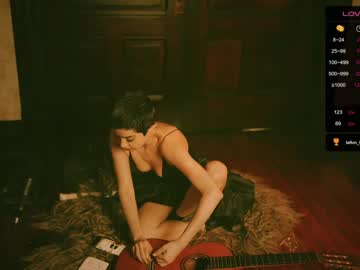 girl
        j_o_a_n cam image #4737760