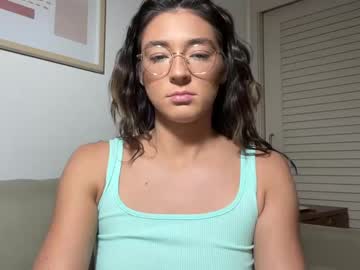 girl
        katerinavalentine cam image #2477678