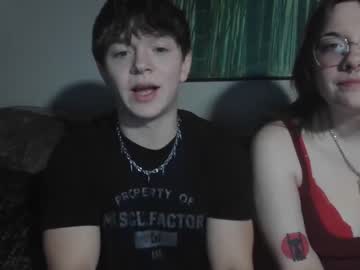 couple
        lustfullives cam image #3109114