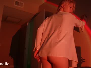 girl
        bestblondiiecb cam image #5166854