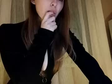 girl
        jennyjansen cam image #2432027
