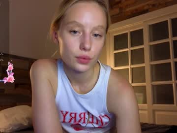girl
        callme_star cam image #4262795