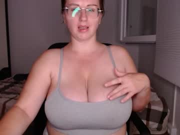 girl
        gentle__woman cam image #1957766