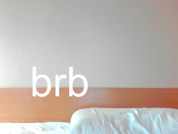 girl
        sleepycode002 cam image #3095617