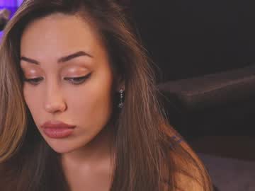 girl
        francescadomi cam image #76729