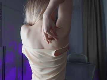 girl
        sonyaericsson cam image #4148030