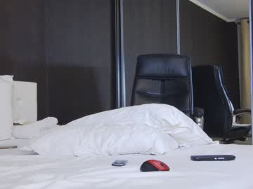 girl
        hefner_girl cam image #5270264