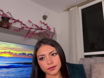 girl
        sweet_littleee cam image #6313816